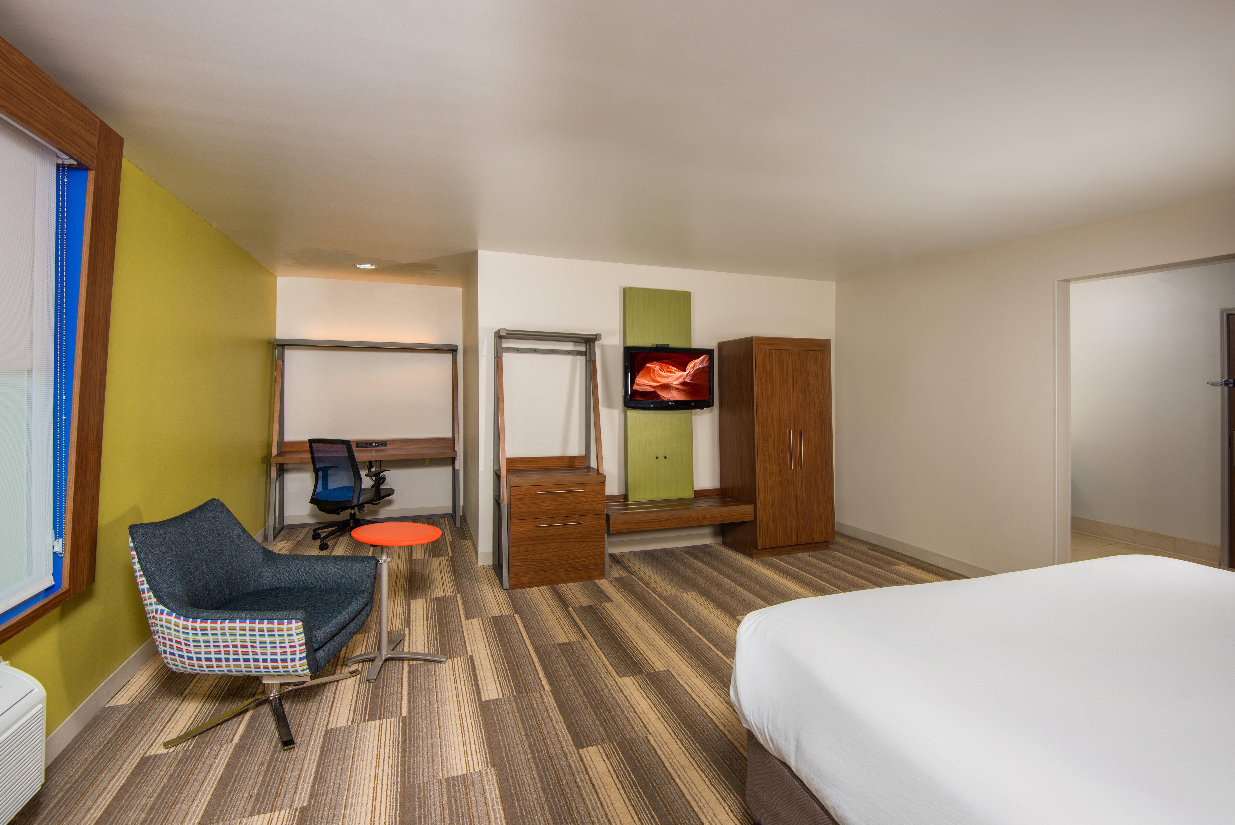 Holiday Inn Express Peoria North - Glendale By Ihg Екстериор снимка