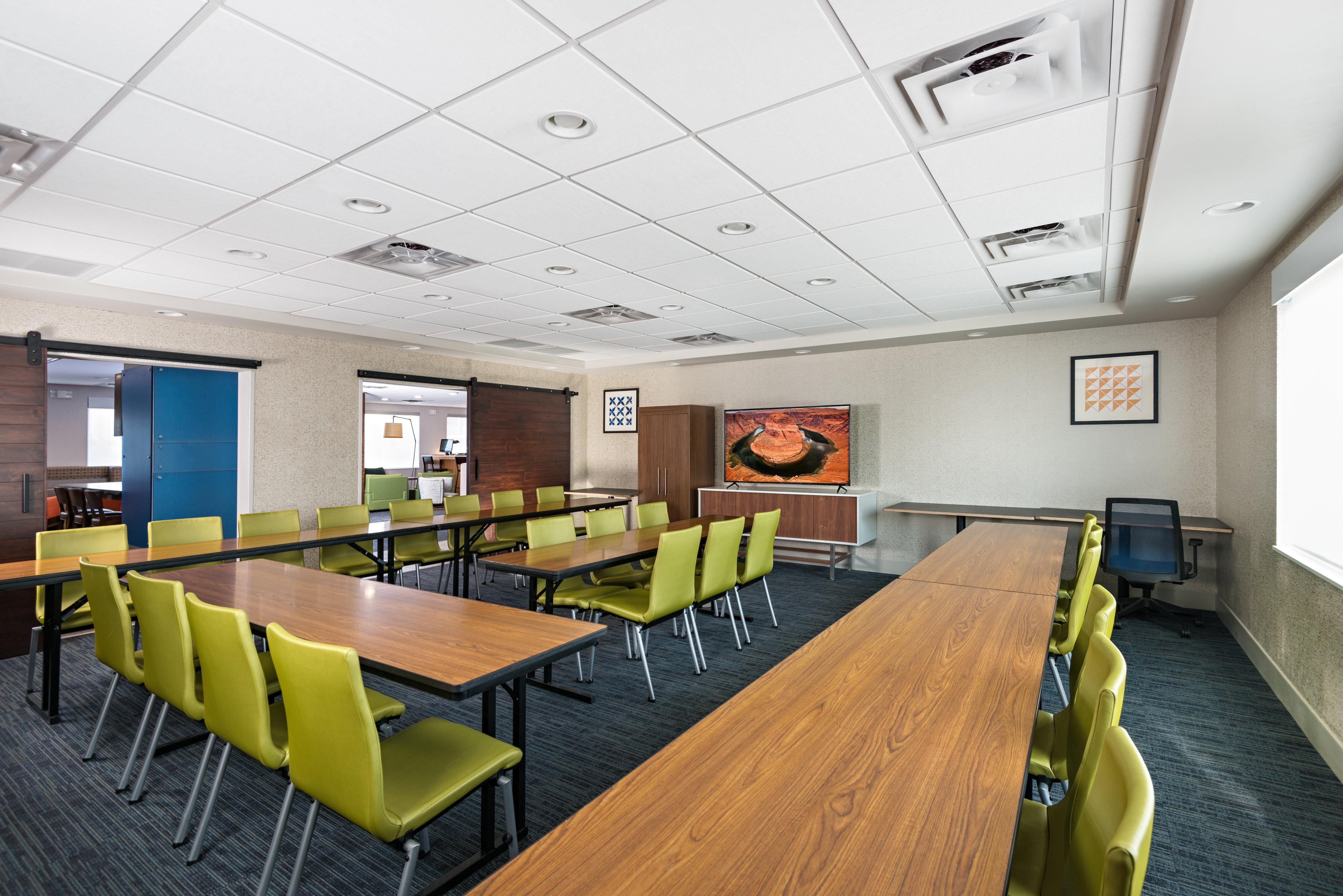Holiday Inn Express Peoria North - Glendale By Ihg Екстериор снимка